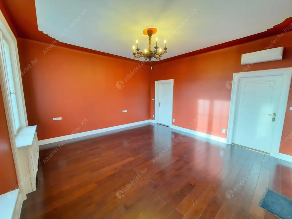 Kiadó albérlet 1200000 Ft/hó áron: Budapest, II. kerület  Szemlőhegy utca. Mérete: 164 nm, 4 szobás | Alberlet.hu - 6518892