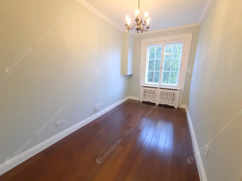 Kiadó albérlet 1200000 Ft/hó áron: Budapest, II. kerület  Szemlőhegy utca. Mérete: 164 nm, 4 szobás | Alberlet.hu - 6518895