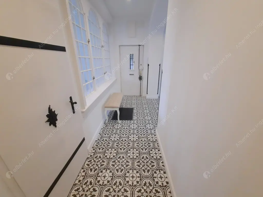 Kiadó albérlet 1200000 Ft/hó áron: Budapest, II. kerület  Szemlőhegy utca. Mérete: 164 nm, 4 szobás | Alberlet.hu - 6518905