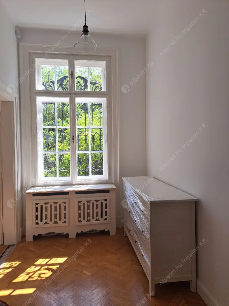 Kiadó albérlet 460000 Ft/hó áron: Budapest, II. kerület  Szemlőhegy utca. Mérete: 60 nm, 2 szobás | Alberlet.hu - 6556901