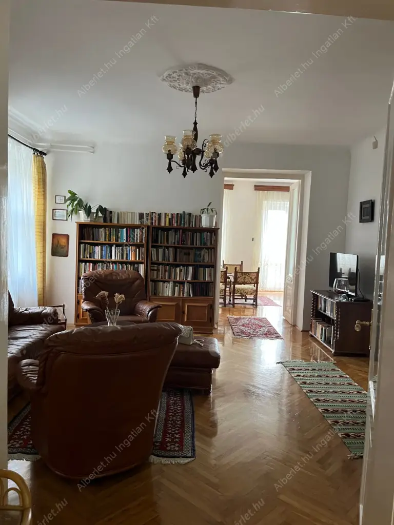 Kiadó albérlet 550000 Ft/hó áron: Budapest, II. kerület  Szépvölgyi út. Mérete: 130 nm, 4 szobás | Alberlet.hu - 6169856