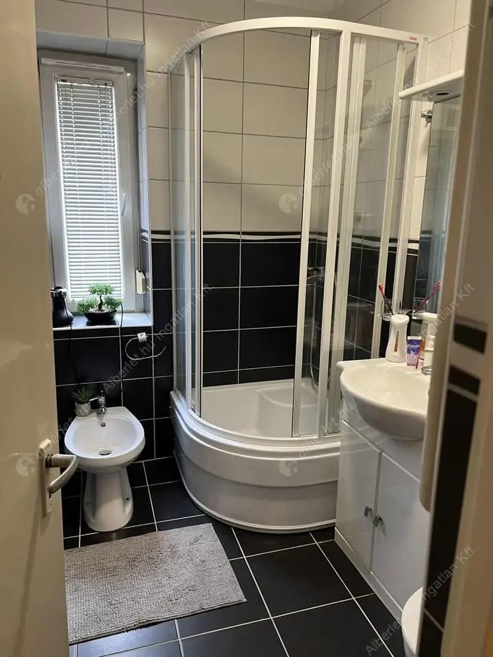 Kiadó albérlet 250000 Ft/hó áron: Budapest, II. kerület  Szépvölgyi út. Mérete: 65 nm, 2 szobás | Alberlet.hu - 6580208