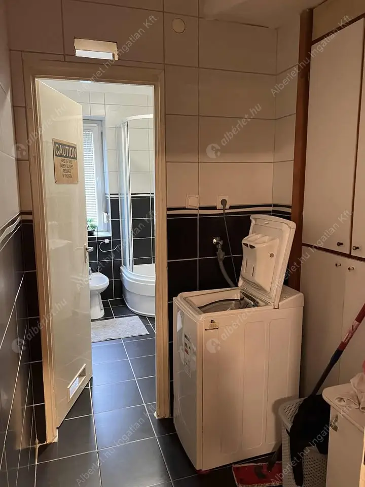Kiadó albérlet 250000 Ft/hó áron: Budapest, II. kerület  Szépvölgyi út. Mérete: 65 nm, 2 szobás | Alberlet.hu - 6580209