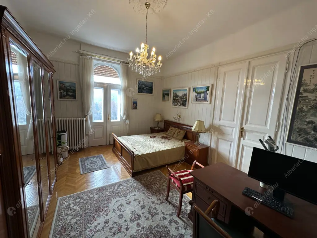 Kiadó albérlet 430000 Ft/hó áron: Budapest, II. kerület  Szilágyi Erzsébet fasor. Mérete: 110 nm, 2 szobás | Alberlet.hu - 6583733