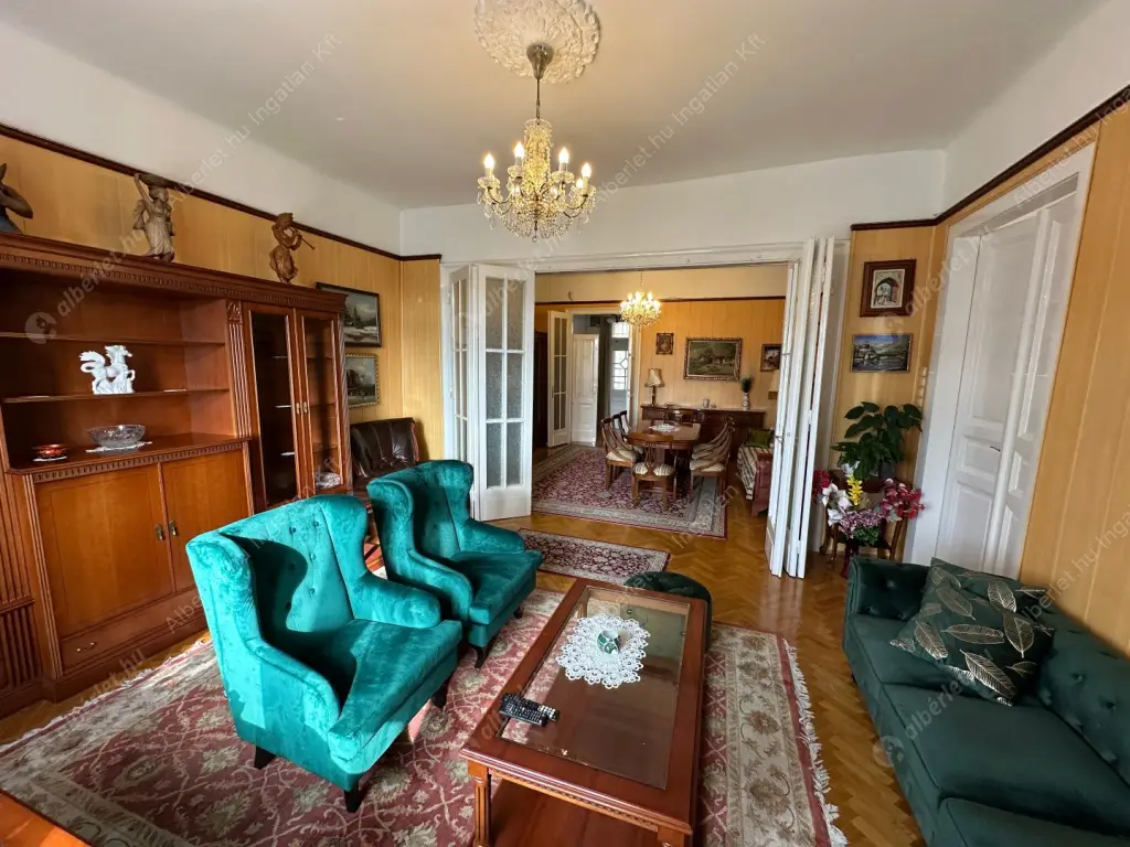 Kiadó albérlet 400000 Ft/hó áron: Budapest, II. kerület  Szilágyi Erzsébet fasor. Mérete: 110 nm, 2 szobás | Alberlet.hu - 6628065