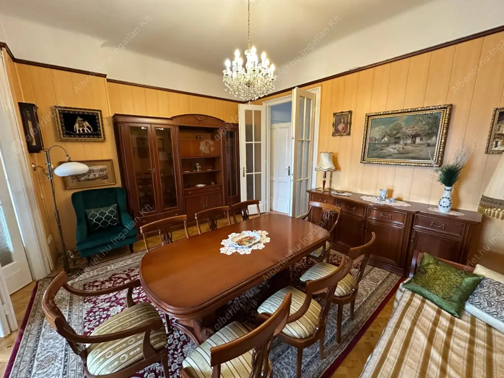 Kiadó albérlet 400000 Ft/hó áron: Budapest, II. kerület  Szilágyi Erzsébet fasor. Mérete: 110 nm, 2 szobás | Alberlet.hu - 6628066