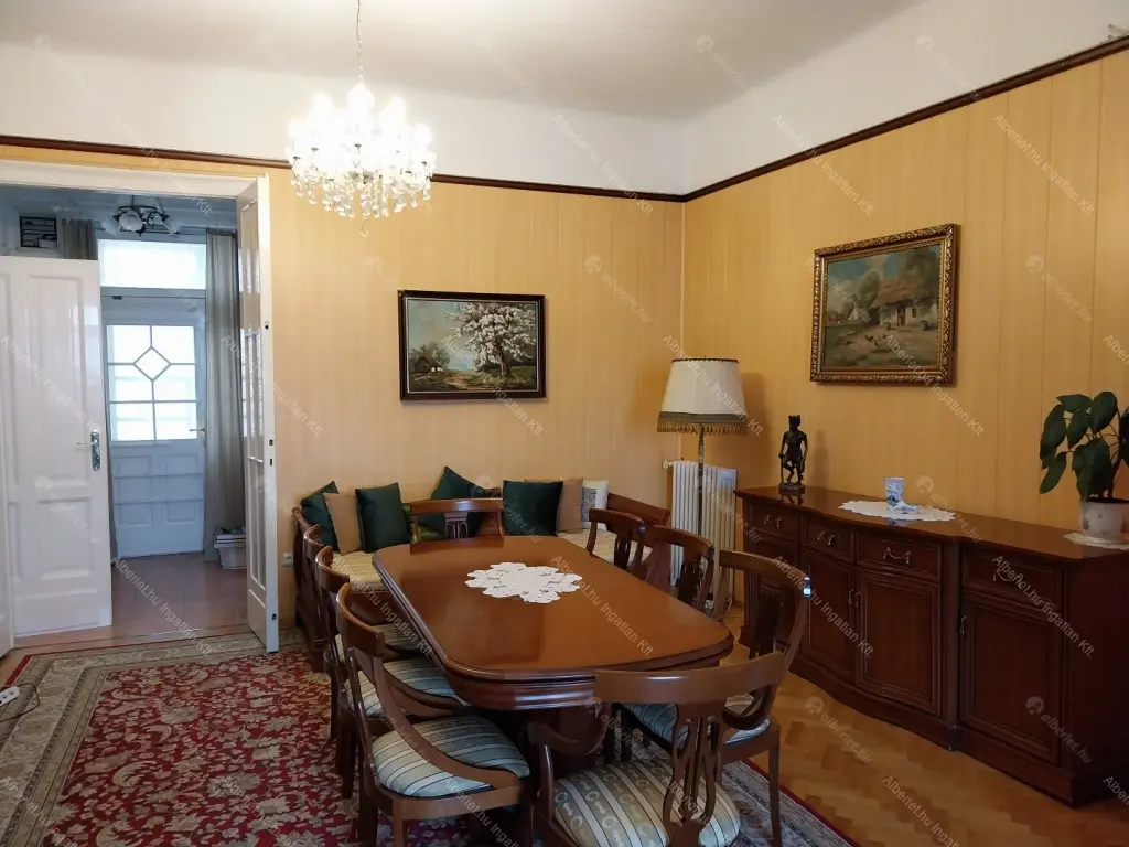 Kiadó albérlet 350000 Ft/hó áron: Budapest, II. kerület  Szilágyi Erzsébet fasor. Mérete: 110 nm, 2 szobás | Alberlet.hu - 6682042