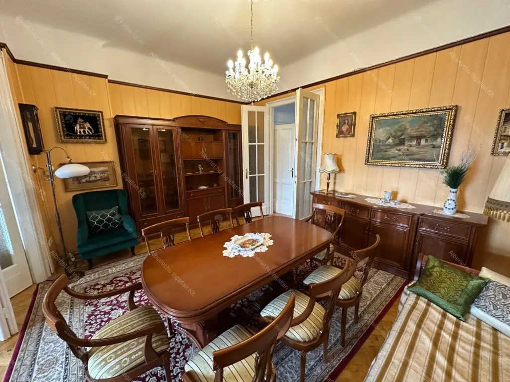 Kiadó albérlet 350000 Ft/hó áron: Budapest, II. kerület  Szilágyi Erzsébet fasor. Mérete: 110 nm, 2 szobás | Alberlet.hu - 6682044