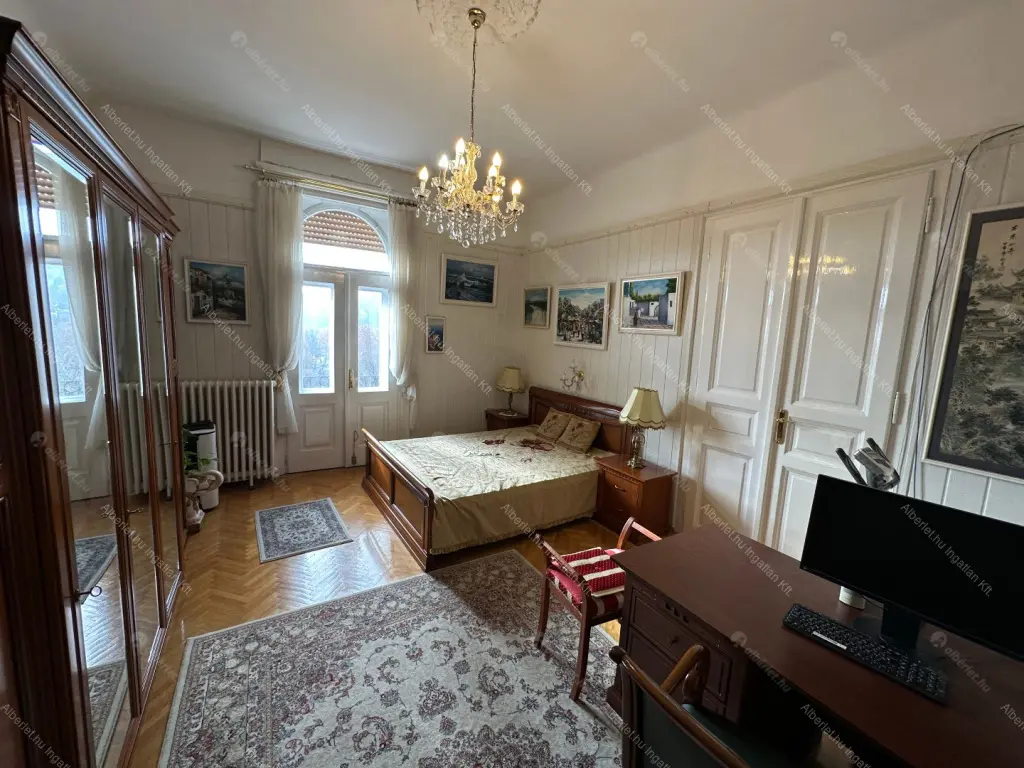 Kiadó albérlet 350000 Ft/hó áron: Budapest, II. kerület  Szilágyi Erzsébet fasor. Mérete: 110 nm, 2 szobás | Alberlet.hu - 6682046