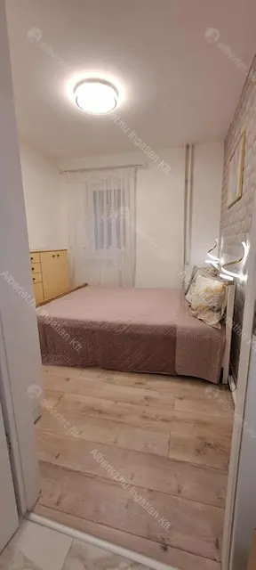 Kiadó albérlet 225000 Ft/hó áron: Budapest, II. kerület  Szilágyi Erzsébet fasor. Mérete: 36 nm, 1 szobás | Alberlet.hu - 6648741