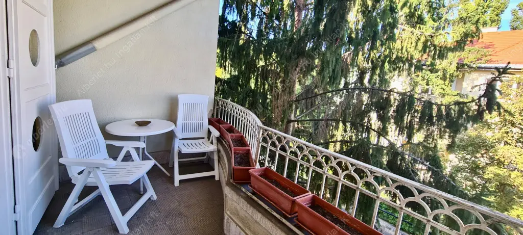 Kiadó albérlet 280000 Ft/hó áron: Budapest, II. kerület  Szilágyi Erzsébet fasor. Mérete: 63 nm, 2 szobás | Alberlet.hu - 6582604