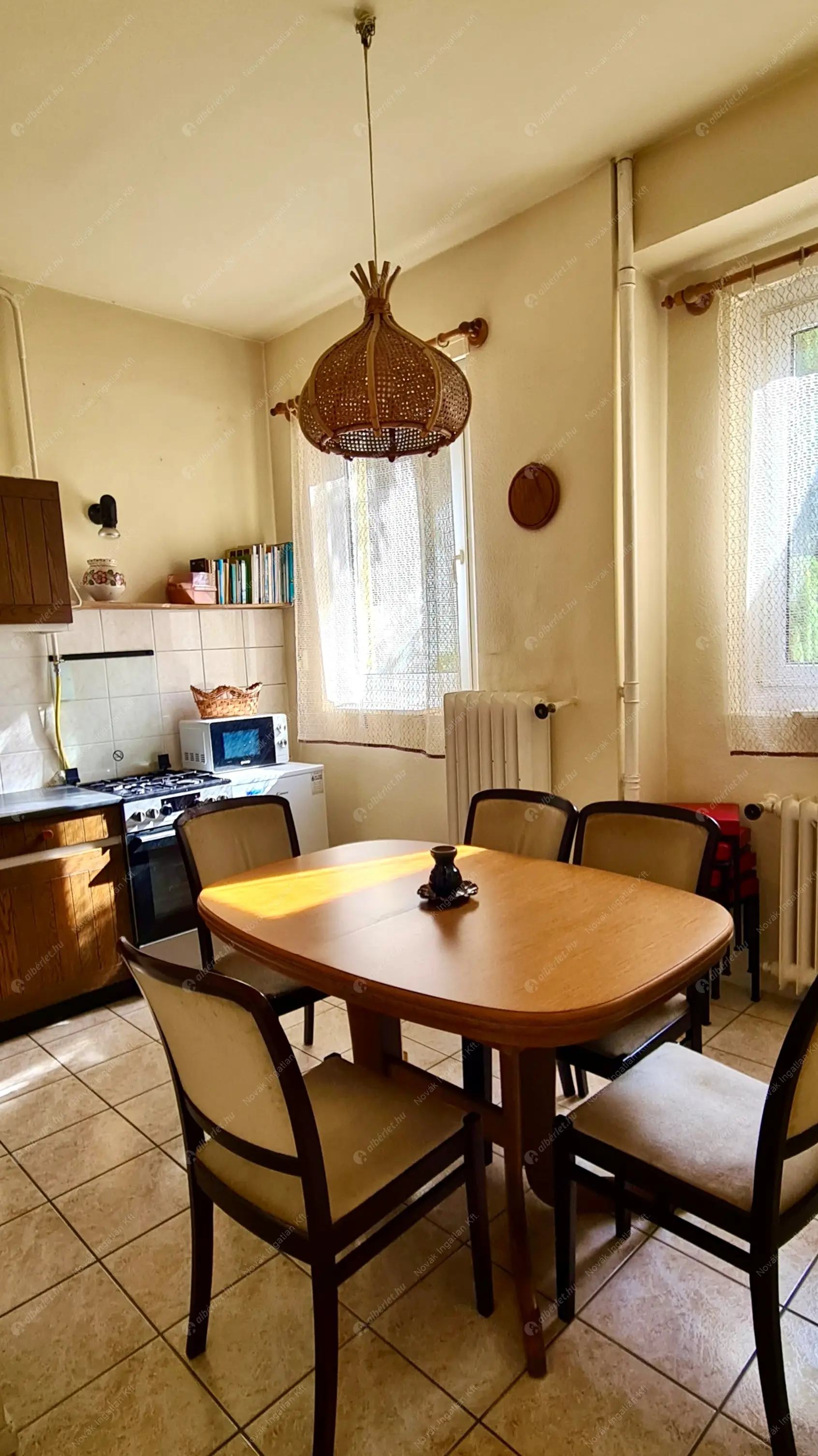 Kiadó albérlet 280000 Ft/hó áron: Budapest, II. kerület  Szilágyi Erzsébet fasor. Mérete: 63 nm, 2 szobás | Alberlet.hu - 6578058