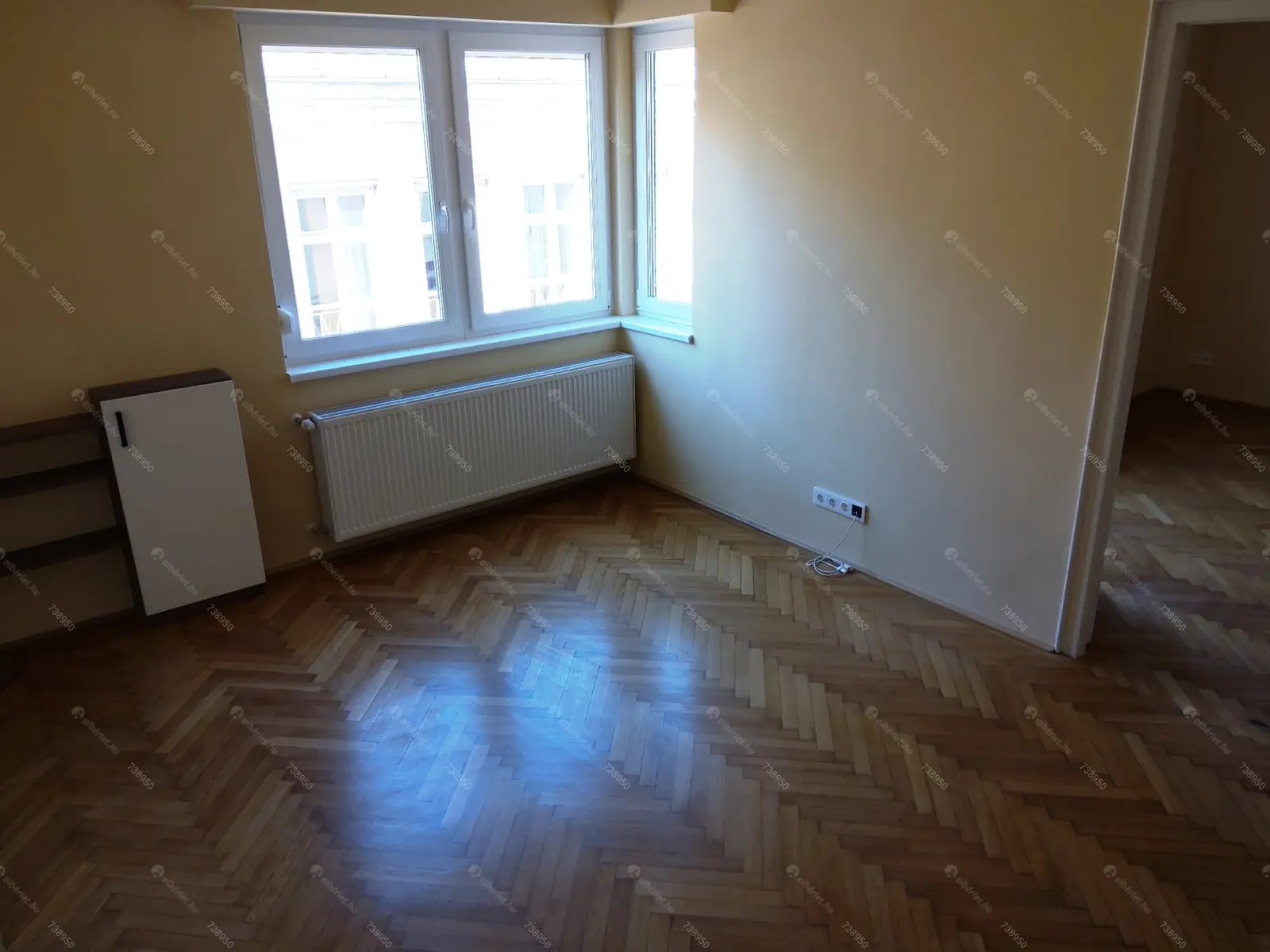 Kiadó albérlet 340000 Ft/hó áron: Budapest, II. kerület  Szilágyi Erzsébet fasor. Mérete: 74 nm, 3 szobás | Alberlet.hu - 6144275