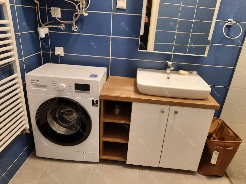 Kiadó albérlet 340000 Ft/hó áron: Budapest, II. kerület  Szilágyi Erzsébet fasor. Mérete: 74 nm, 3 szobás | Alberlet.hu - 6144281