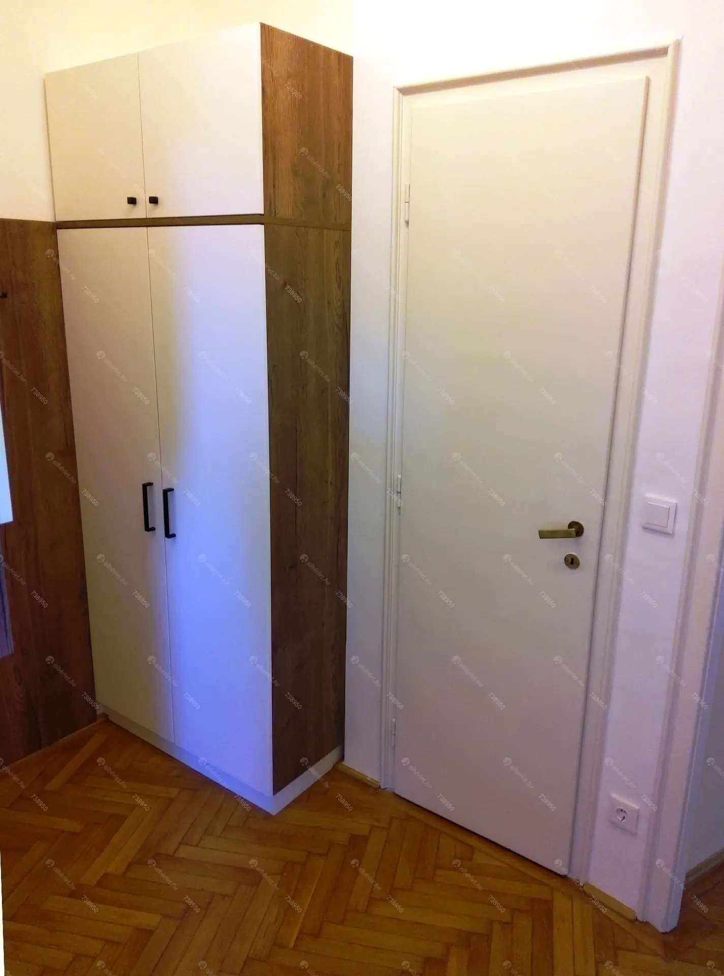 Kiadó albérlet 340000 Ft/hó áron: Budapest, II. kerület  Szilágyi Erzsébet fasor. Mérete: 74 nm, 3 szobás | Alberlet.hu - 6144284