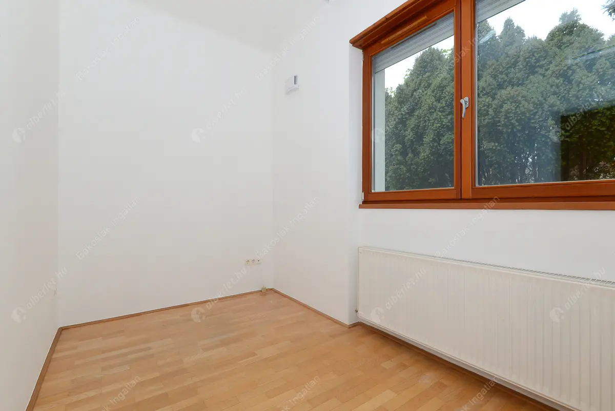 Kiadó albérlet 1154000 Ft/hó áron: Budapest, II. kerület  Szívvirág utca. Mérete: 236 nm, 5 szobás | Alberlet.hu - 5957658