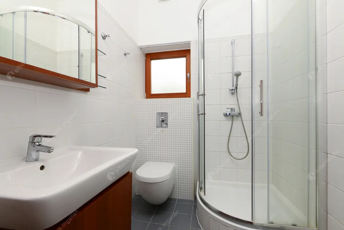 Kiadó albérlet 1154000 Ft/hó áron: Budapest, II. kerület  Szívvirág utca. Mérete: 236 nm, 5 szobás | Alberlet.hu - 5957664