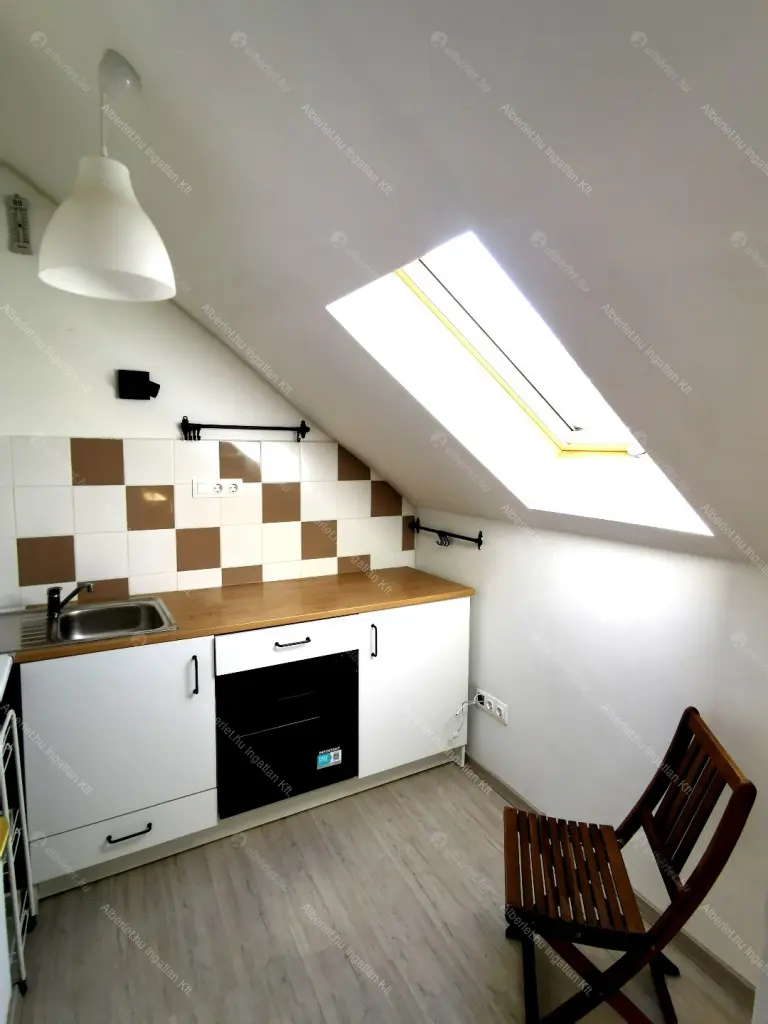 Kiadó albérlet 220000 Ft/hó áron: Budapest, II. kerület  Tárkony utca. Mérete: 35 nm, 2 szobás | Alberlet.hu - 6696210