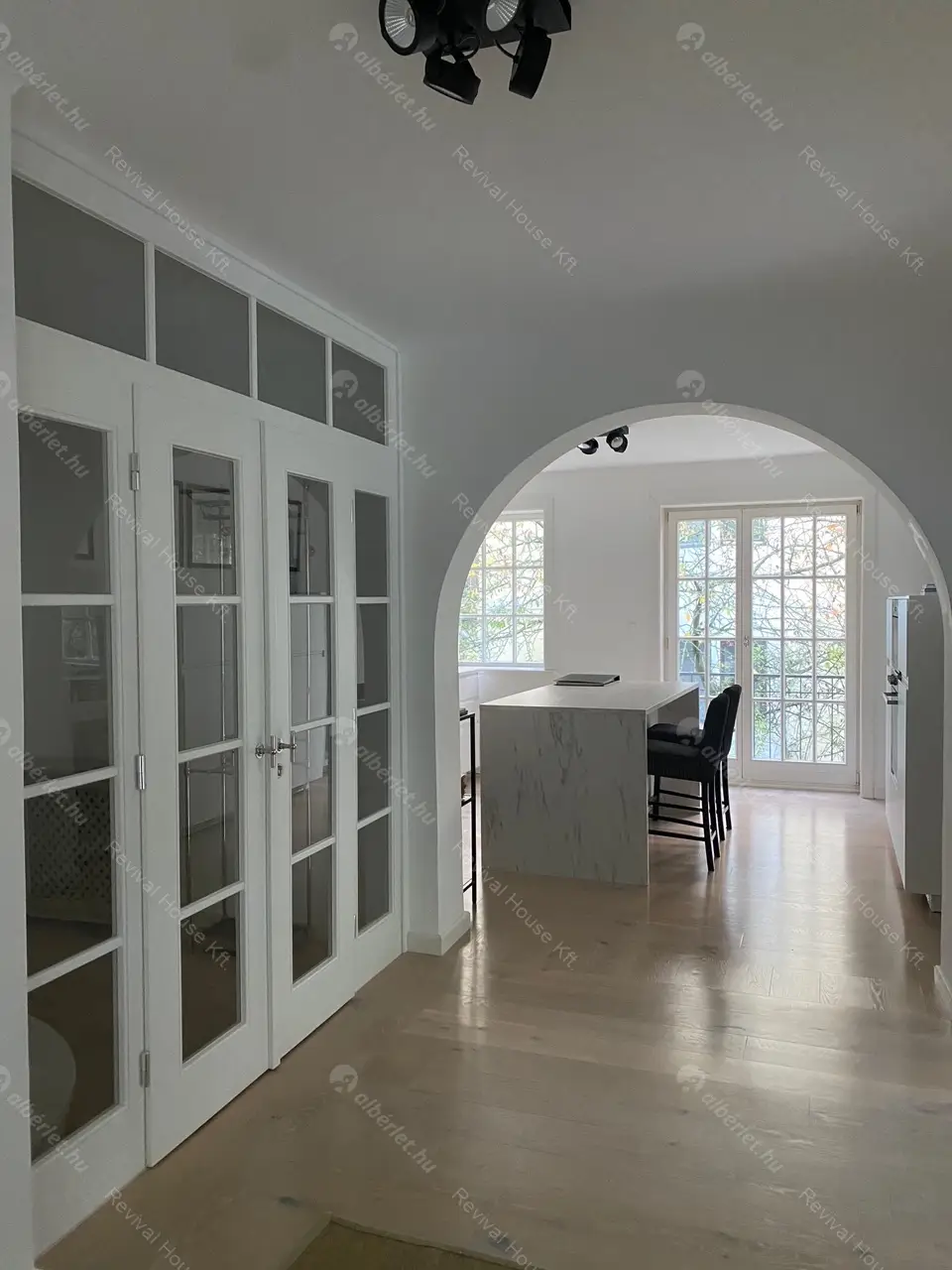 Kiadó albérlet 1232000 Ft/hó áron: Budapest, II. kerület  Tárnok utca. Mérete: 260 nm, 4 szobás | Alberlet.hu - 6169241