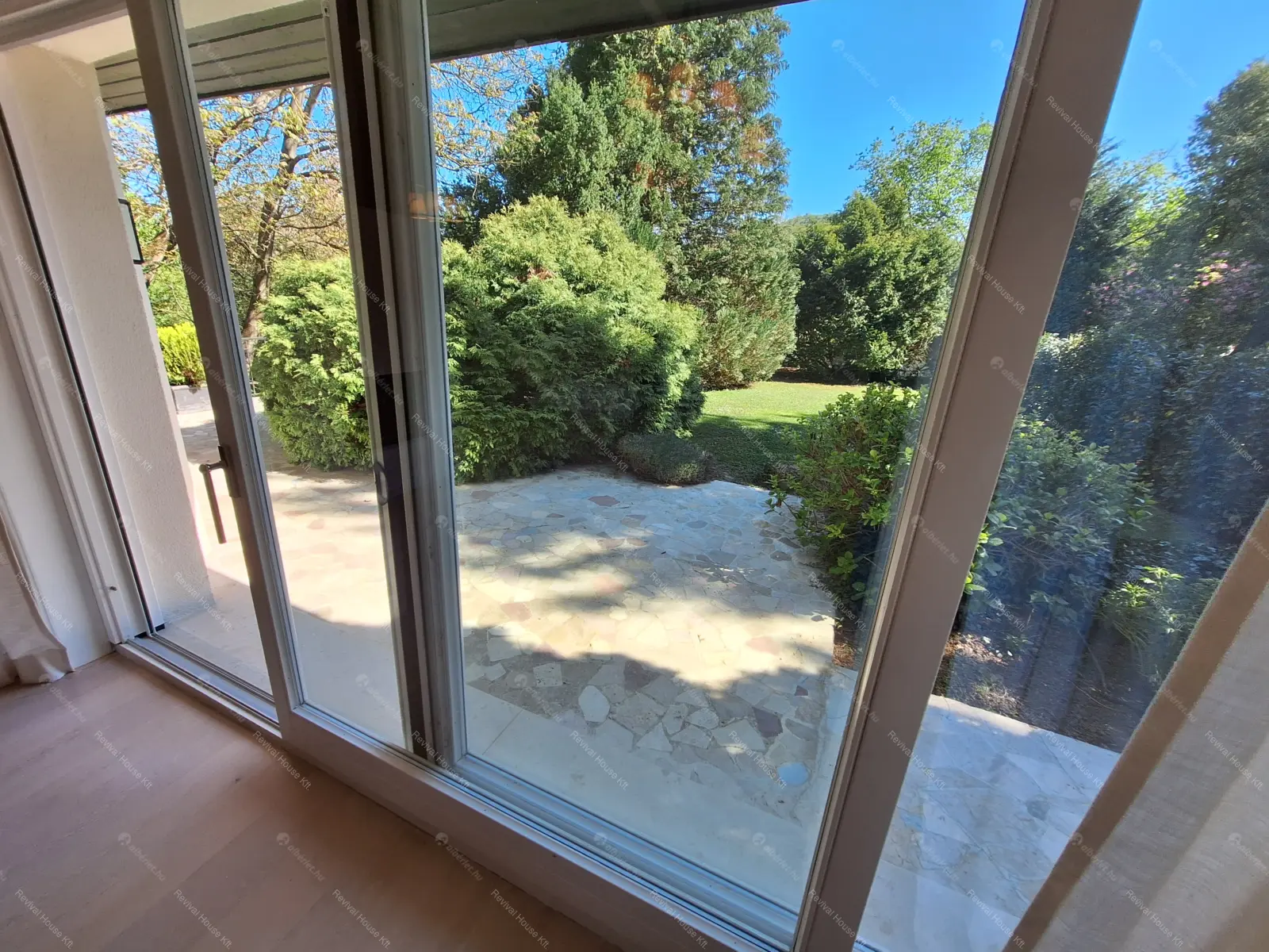 Kiadó albérlet 1166000 Ft/hó áron: Budapest, II. kerület  Tárnok utca. Mérete: 260 nm, 4 szobás | Alberlet.hu - 6707026