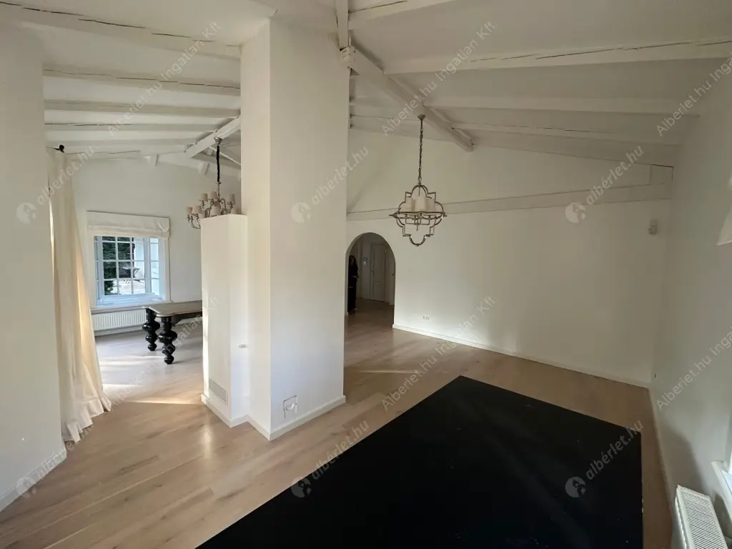 Kiadó albérlet 1145000 Ft/hó áron: Budapest, II. kerület  Tárnok utca. Mérete: 260 nm, 4 szobás | Alberlet.hu - 6578755