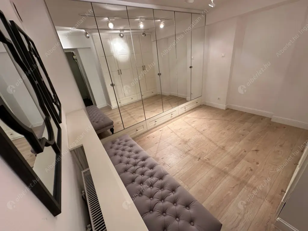 Kiadó albérlet 1145000 Ft/hó áron: Budapest, II. kerület  Tárnok utca. Mérete: 260 nm, 4 szobás | Alberlet.hu - 6578777