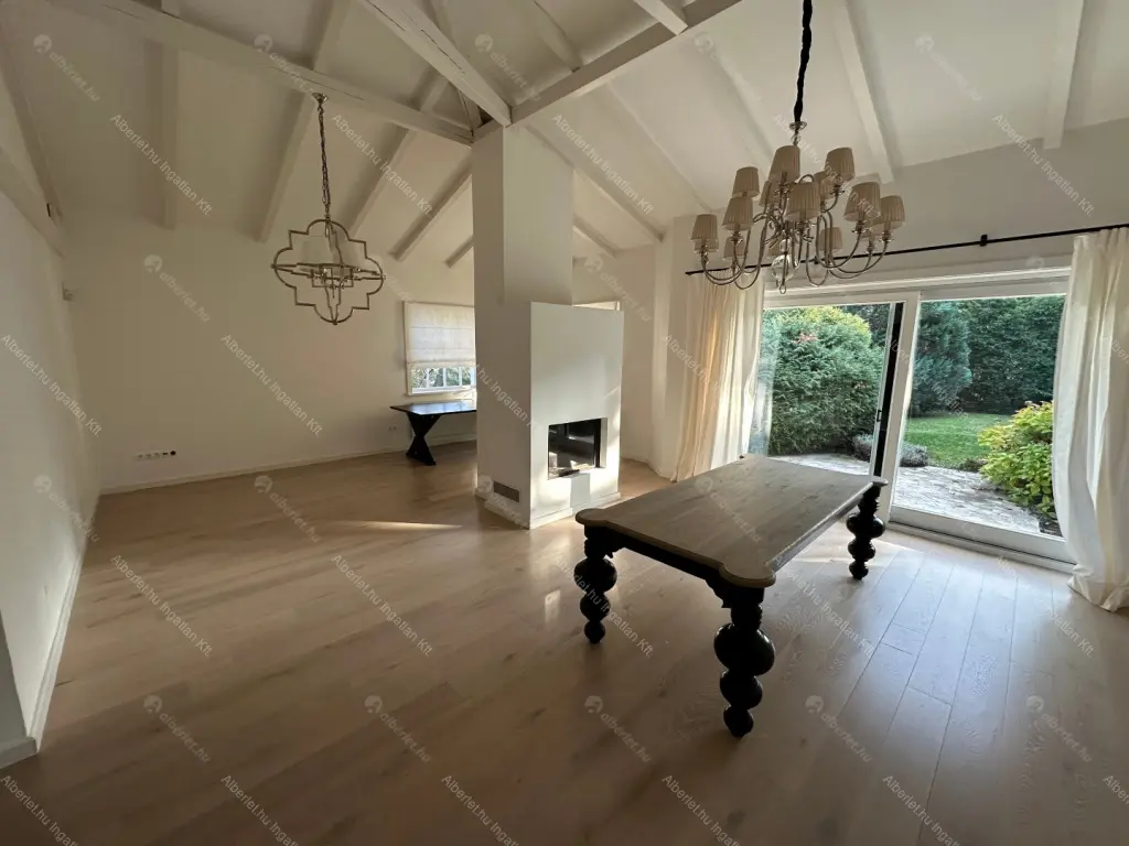 Kiadó albérlet 1130000 Ft/hó áron: Budapest, II. kerület  Tárnok utca. Mérete: 260 nm, 4 szobás | Alberlet.hu - 6681963