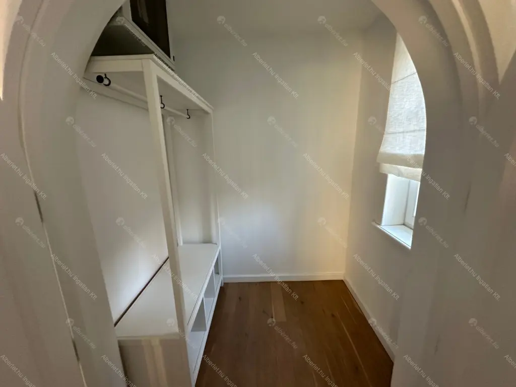 Kiadó albérlet 1130000 Ft/hó áron: Budapest, II. kerület  Tárnok utca. Mérete: 260 nm, 4 szobás | Alberlet.hu - 6681973