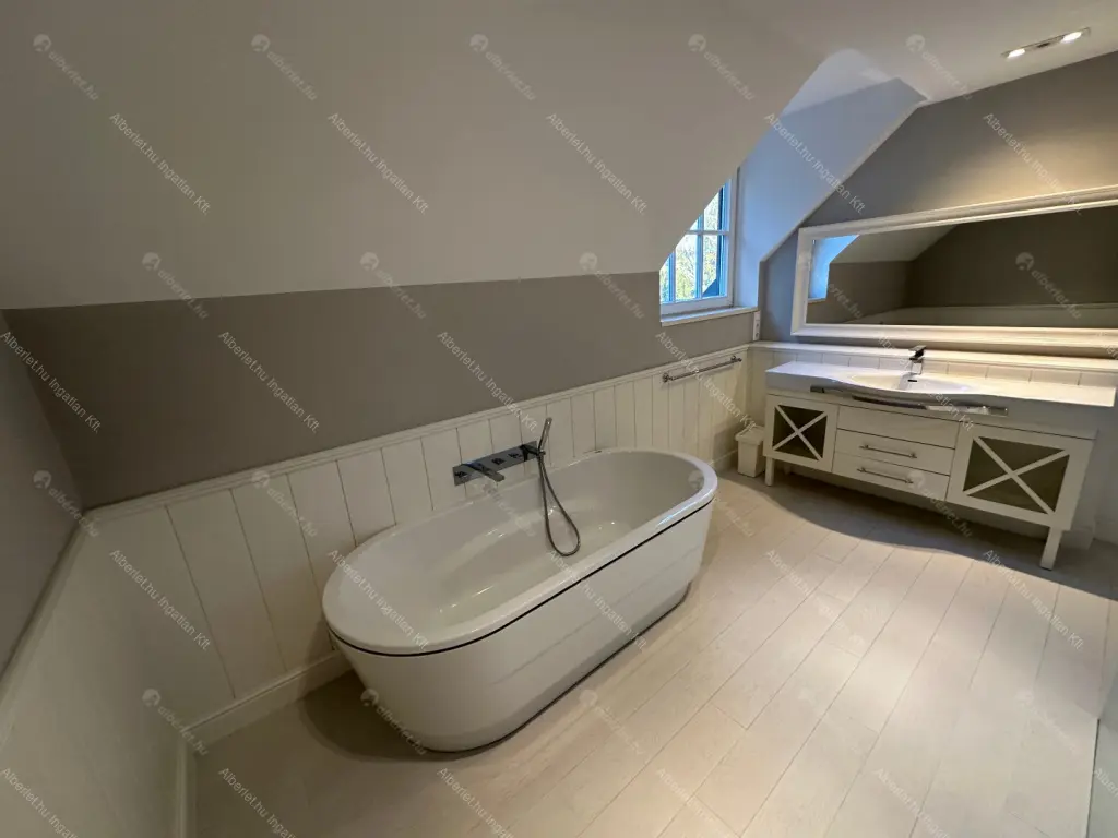 Kiadó albérlet 1130000 Ft/hó áron: Budapest, II. kerület  Tárnok utca. Mérete: 260 nm, 4 szobás | Alberlet.hu - 6681978