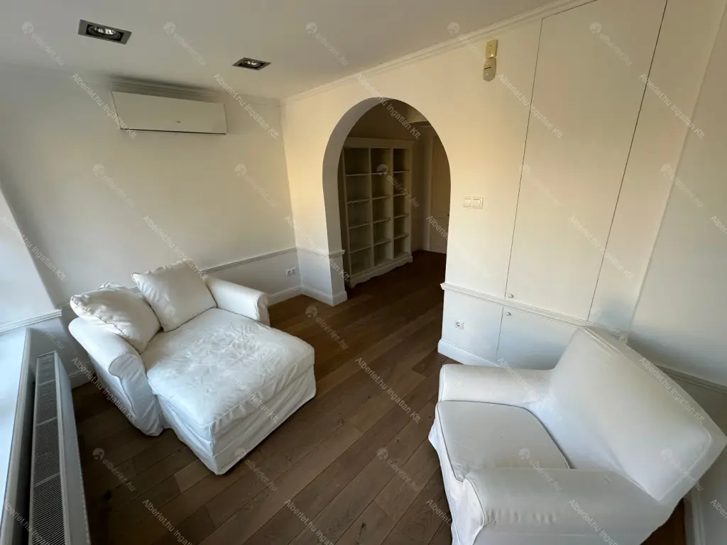 Kiadó albérlet 1130000 Ft/hó áron: Budapest, II. kerület  Tárnok utca. Mérete: 260 nm, 4 szobás | Alberlet.hu - 6681981