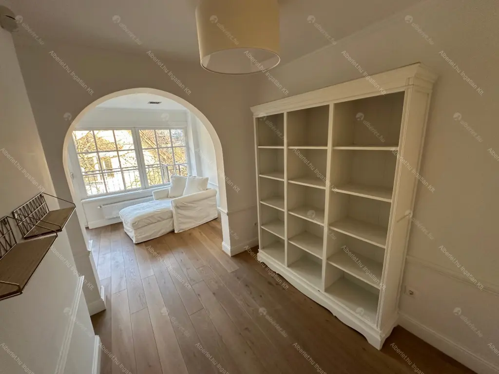 Kiadó albérlet 1130000 Ft/hó áron: Budapest, II. kerület  Tárnok utca. Mérete: 260 nm, 4 szobás | Alberlet.hu - 6681983