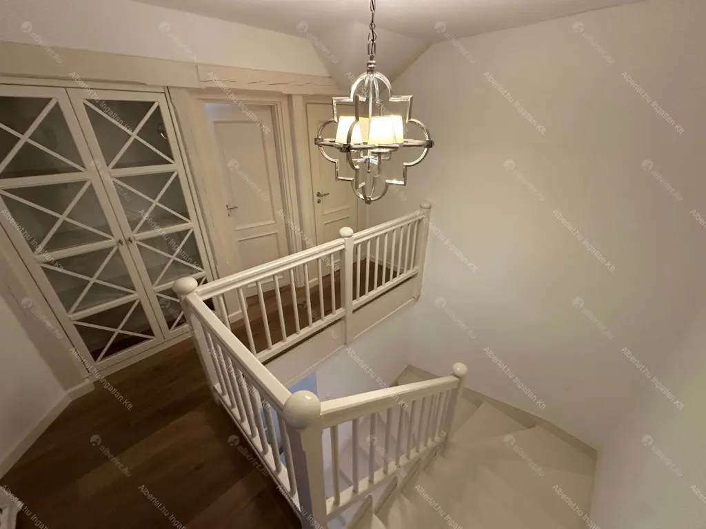 Kiadó albérlet 1130000 Ft/hó áron: Budapest, II. kerület  Tárnok utca. Mérete: 260 nm, 4 szobás | Alberlet.hu - 6681984