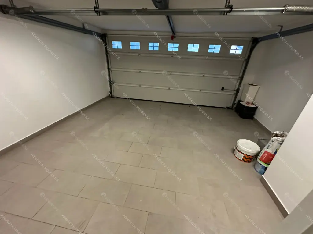 Kiadó albérlet 1130000 Ft/hó áron: Budapest, II. kerület  Tárnok utca. Mérete: 260 nm, 4 szobás | Alberlet.hu - 6681988