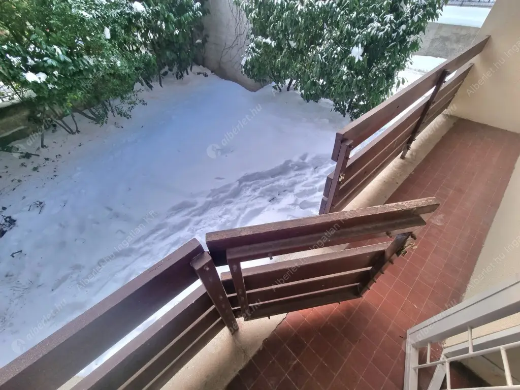 Kiadó albérlet 320000 Ft/hó áron: Budapest, II. kerület  Tárogató út. Mérete: 69 nm, 3 szobás | Alberlet.hu - 6619728