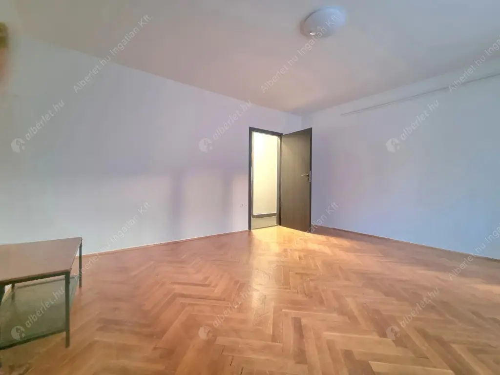 Kiadó albérlet 320000 Ft/hó áron: Budapest, II. kerület  Tárogató út. Mérete: 69 nm, 3 szobás | Alberlet.hu - 6619730