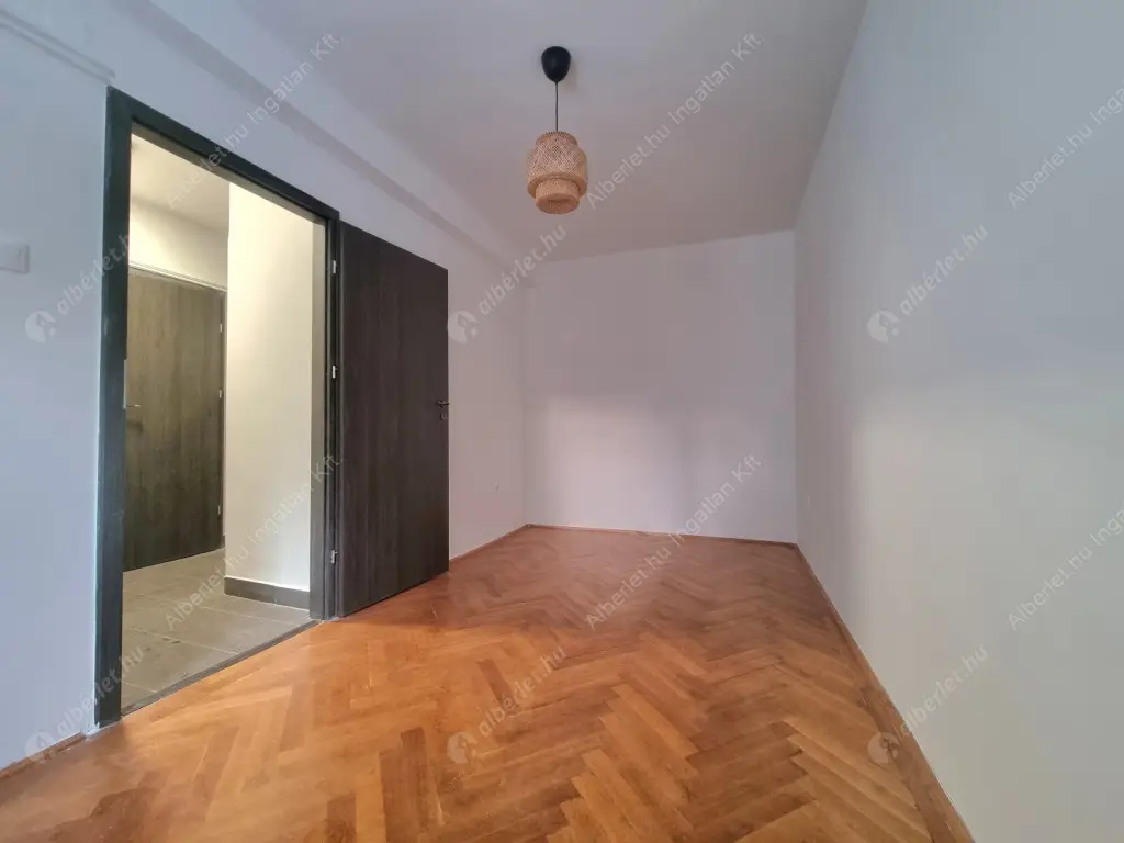 Kiadó albérlet 320000 Ft/hó áron: Budapest, II. kerület  Tárogató út. Mérete: 69 nm, 3 szobás | Alberlet.hu - 6619732