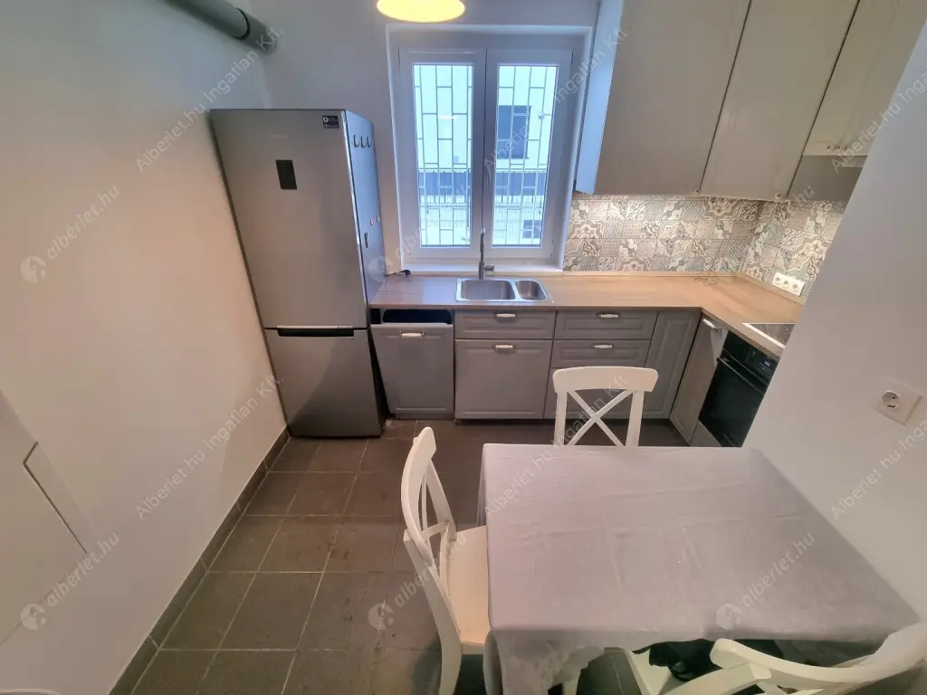 Kiadó albérlet 320000 Ft/hó áron: Budapest, II. kerület  Tárogató út. Mérete: 69 nm, 3 szobás | Alberlet.hu - 6619744