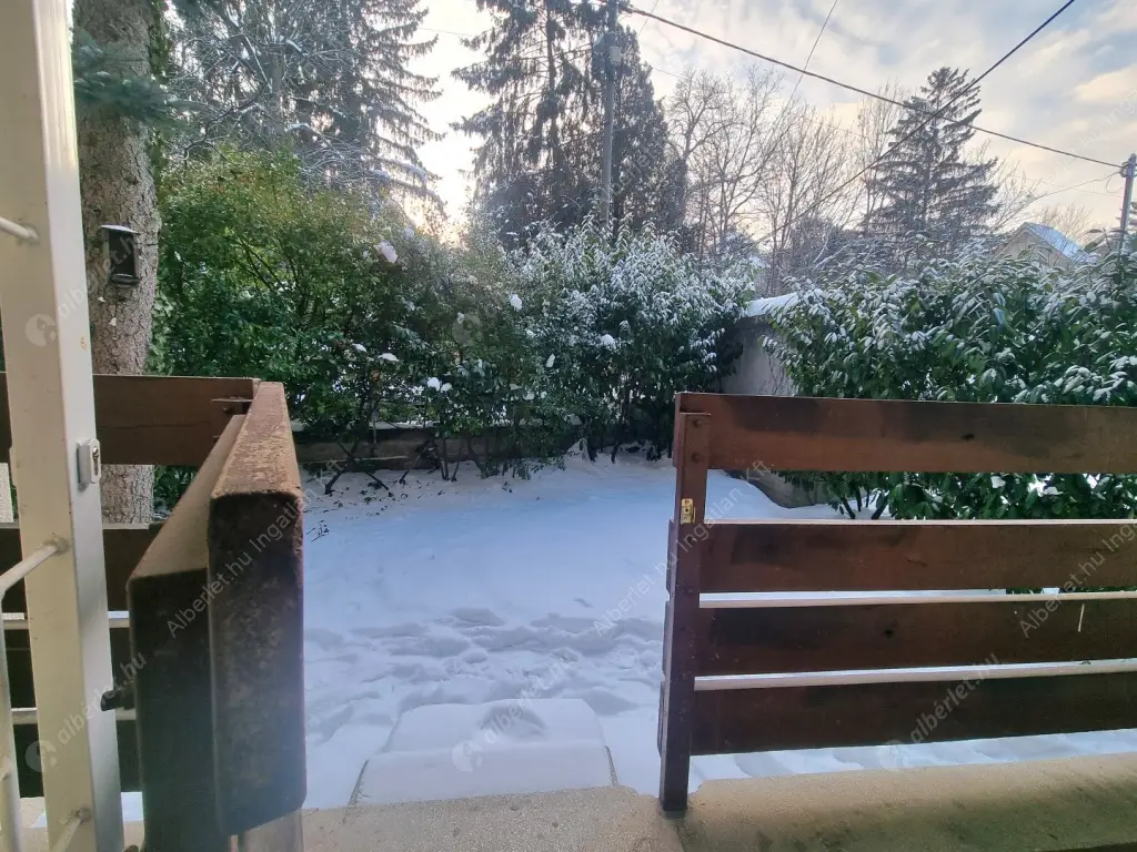 Kiadó albérlet 320000 Ft/hó áron: Budapest, II. kerület  Tárogató út. Mérete: 69 nm, 3 szobás | Alberlet.hu - 6619746