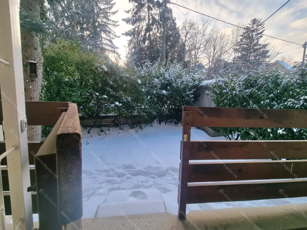 Kiadó albérlet 320000 Ft/hó áron: Budapest, II. kerület  Tárogató út. Mérete: 69 nm, 3 szobás | Alberlet.hu - 6647155