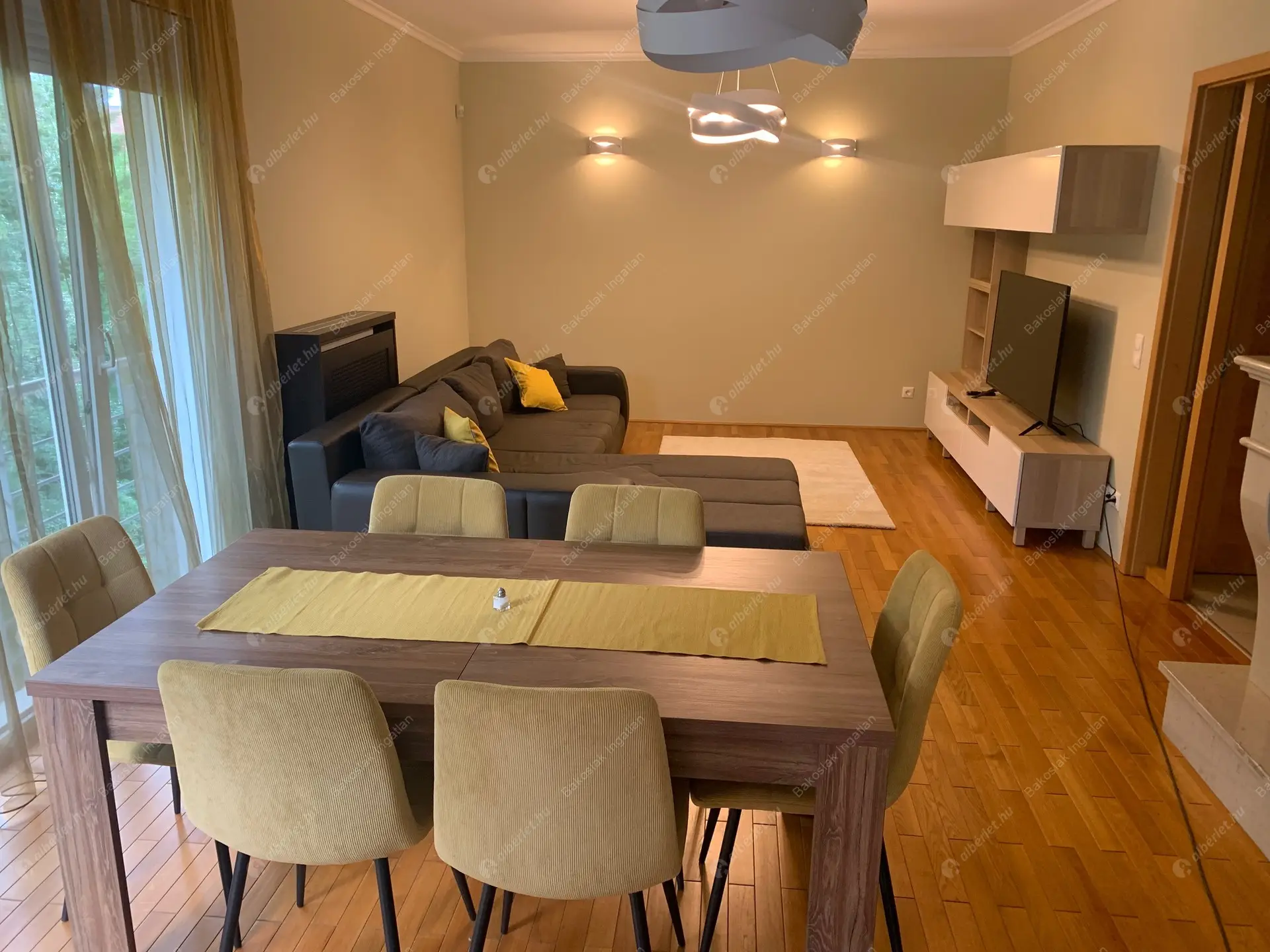 Kiadó albérlet 680000 Ft/hó áron: Budapest, II. kerület  Tömörkény utca. Mérete: 90 nm, 3 szobás | Alberlet.hu - 5761924