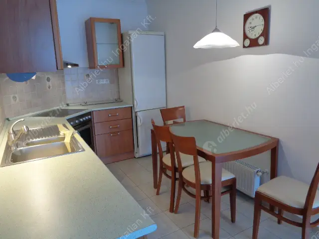 Kiadó albérlet 400000 Ft/hó áron: Budapest, II. kerület  Törökvész út. Mérete: 70 nm, 2 szobás | Alberlet.hu - 3148524