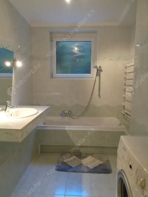 Kiadó albérlet 400000 Ft/hó áron: Budapest, II. kerület  Törökvész út. Mérete: 70 nm, 2 szobás | Alberlet.hu - 3148536
