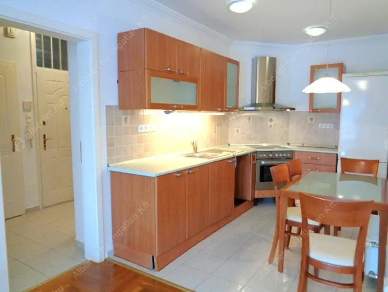 Kiadó albérlet 400000 Ft/hó áron: Budapest, II. kerület  Törökvész út. Mérete: 70 nm, 2 szobás | Alberlet.hu - 6558356