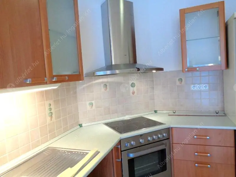 Kiadó albérlet 400000 Ft/hó áron: Budapest, II. kerület  Törökvész út. Mérete: 70 nm, 2 szobás | Alberlet.hu - 6620218