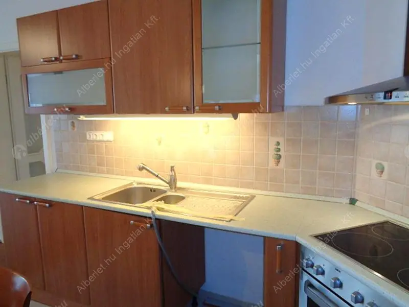 Kiadó albérlet 400000 Ft/hó áron: Budapest, II. kerület  Törökvész út. Mérete: 70 nm, 2 szobás | Alberlet.hu - 6620219