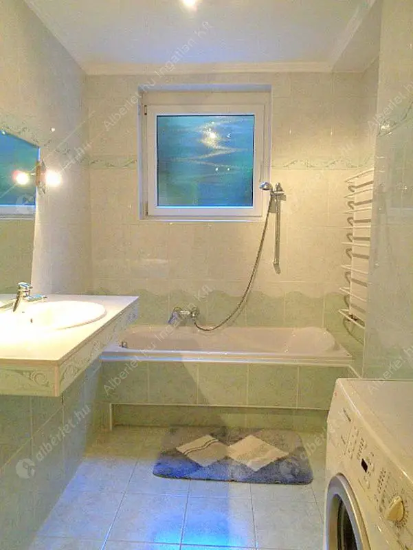 Kiadó albérlet 400000 Ft/hó áron: Budapest, II. kerület  Törökvész út. Mérete: 70 nm, 2 szobás | Alberlet.hu - 6620230