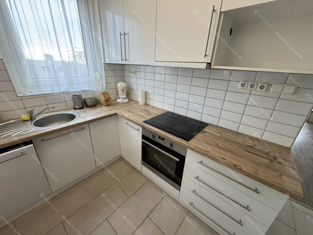 Kiadó albérlet 390000 Ft/hó áron: Budapest, II. kerület  Törökvész út. Mérete: 78 nm, 3 szobás | Alberlet.hu - 6677749