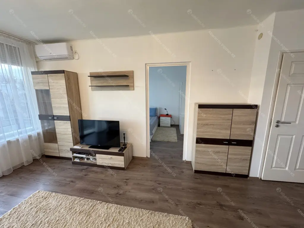 Kiadó albérlet 390000 Ft/hó áron: Budapest, II. kerület  Törökvész út. Mérete: 78 nm, 3 szobás | Alberlet.hu - 6677763