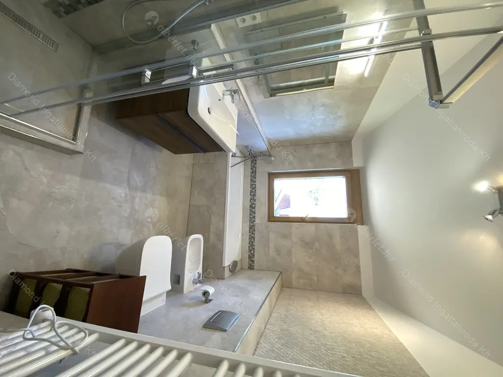 Kiadó albérlet 970000 Ft/hó áron: Budapest, II. kerület  Tövis utca. Mérete: 94 nm, 3 szobás | Alberlet.hu - 5497836