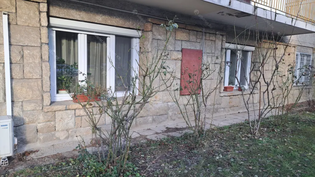 Kiadó albérlet 280000 Ft/hó áron: Budapest, II. kerület  Trombitás út. Mérete: 36 nm, 1 szobás | Alberlet.hu - 6673328